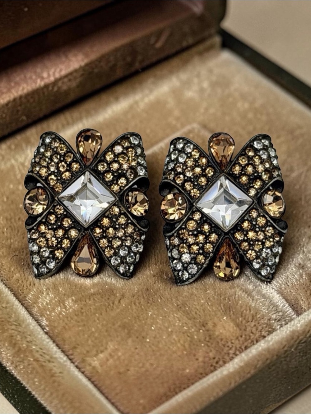Jay Strongwater Vintage Crystal Clip On Earrings